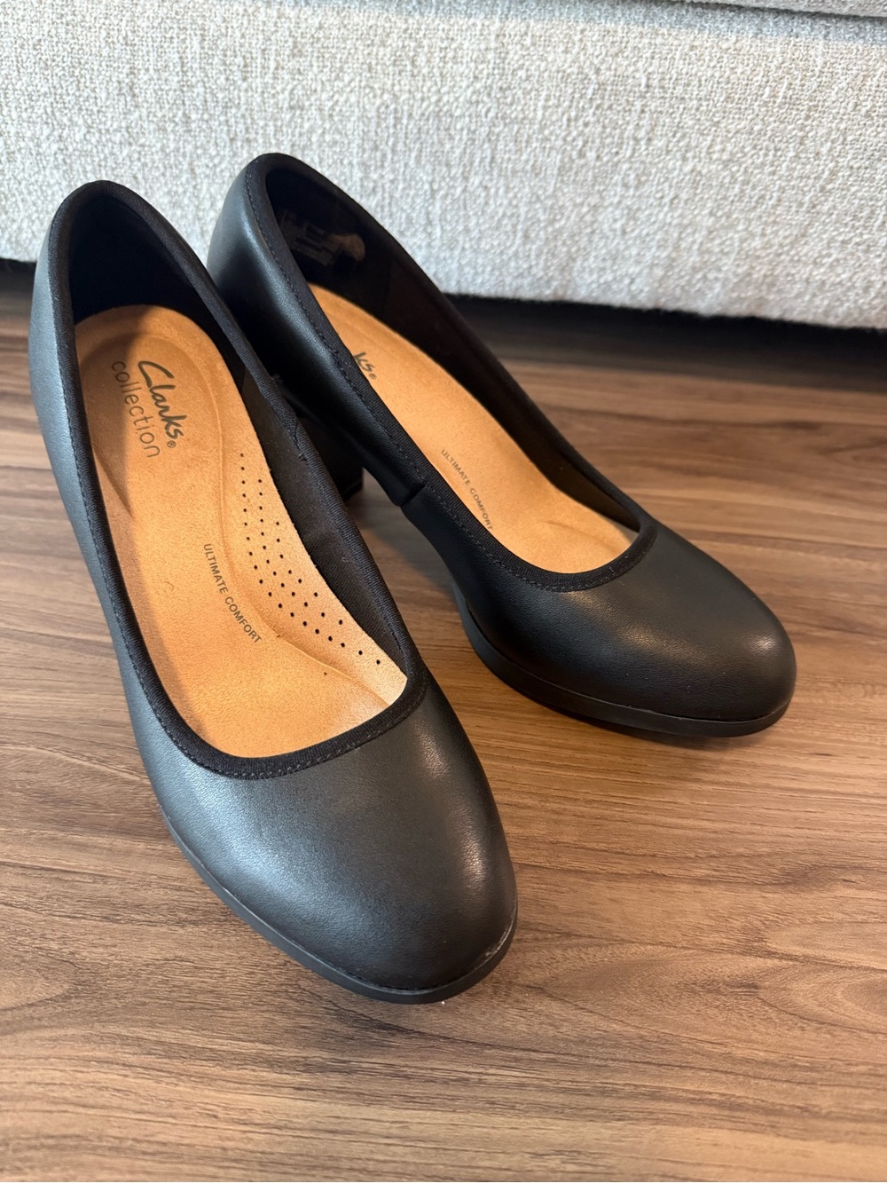 Clarks Black Women's Round-Toe Comfort Heels